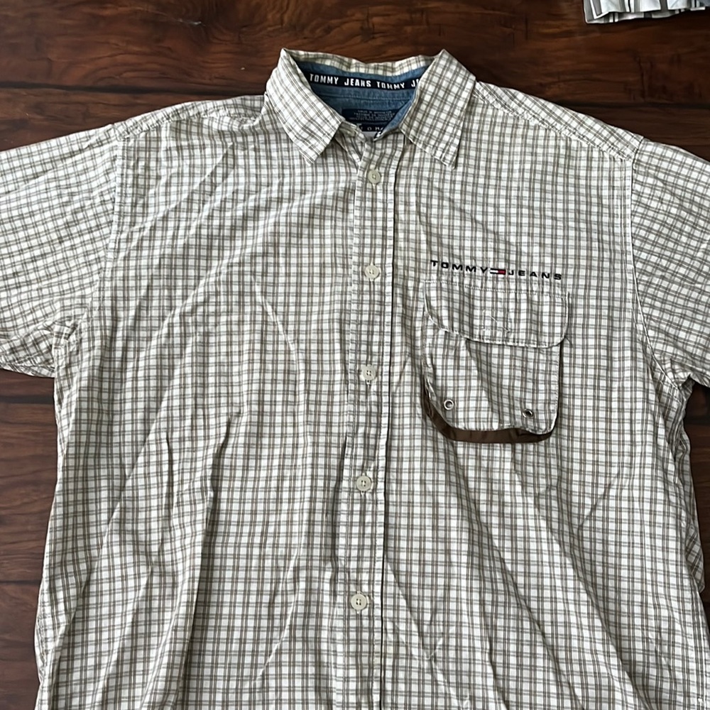 Tommy Hilfiger shirt sleeve button up